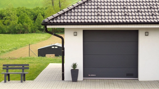 LOMAX Referenzen – Sektionaltore