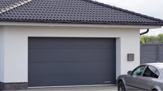 LOMAX Referenzen – Sektionaltore